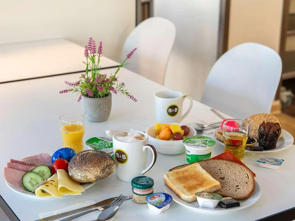 B&B Hotel Munchen City-Nord 0*, Munich